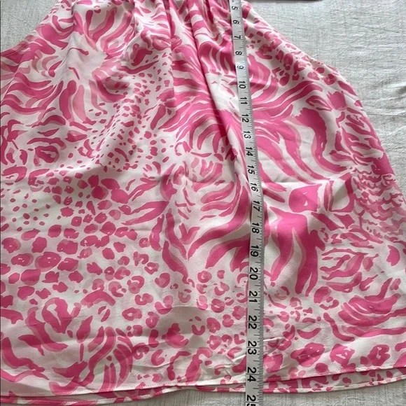 Lilly Pulitzer Riviera Pink and White Sleeveless tank with Chain neck detail - Picture 11 of 12